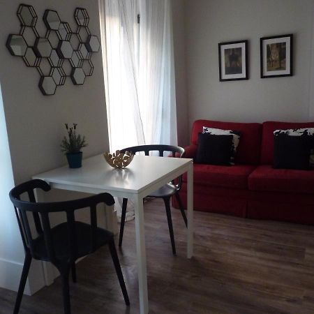 Confortable 1 Bedroom Apartment At Roma Avenue - 1A Лісабон Екстер'єр фото